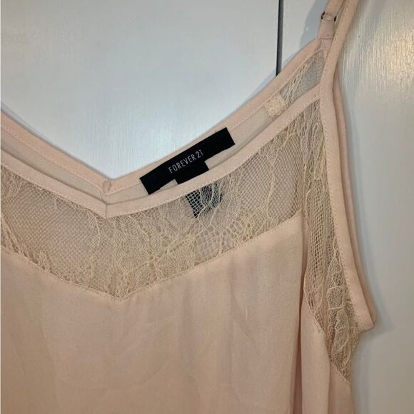 FOREVER21 Small Cream Lace‎ Tank Top - Picture 2 of 4
